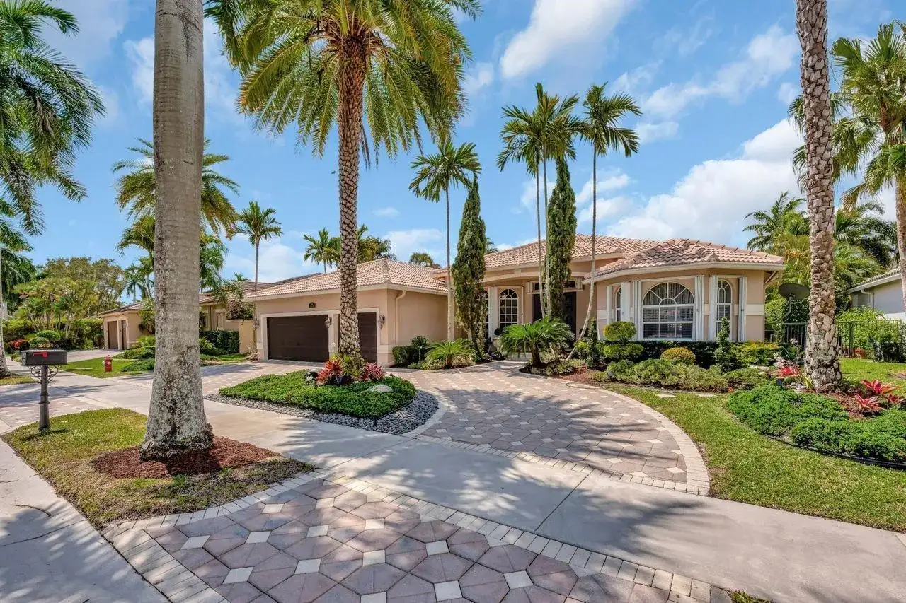 2491 Eagle Run Drive, Weston FL 33327 photo 2