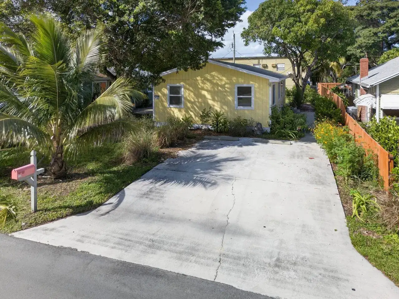 117 NE 8th Street, Pompano Beach FL 33060 photo 2