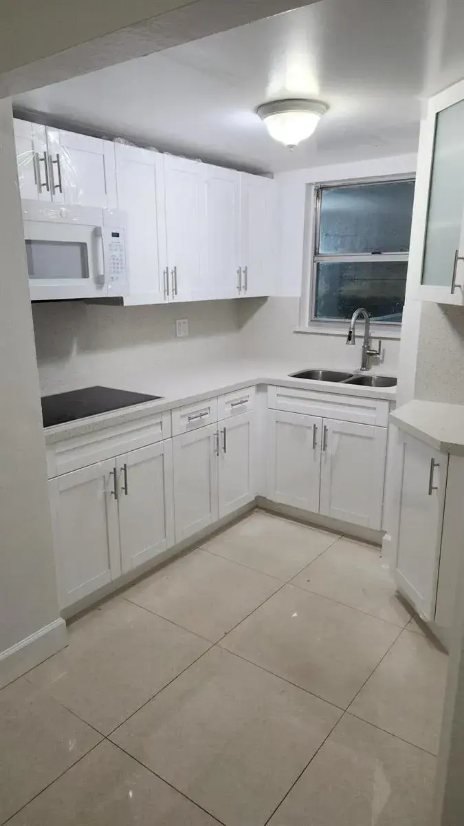 210 Fontainebleau Boulevard # 311, Miami FL 33172