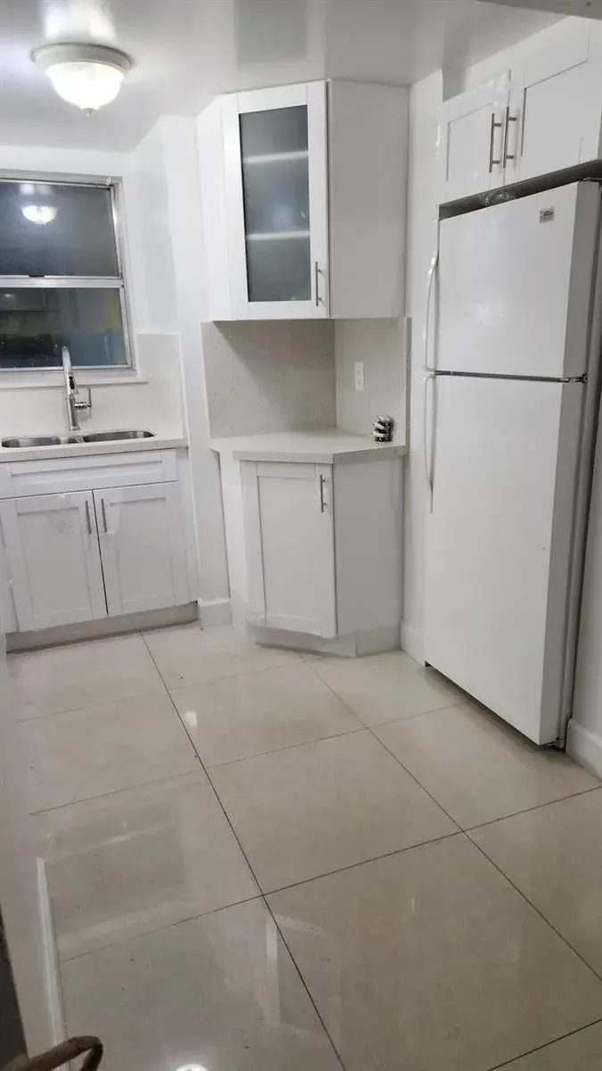 210 Fontainebleau Boulevard # 311, Miami FL 33172