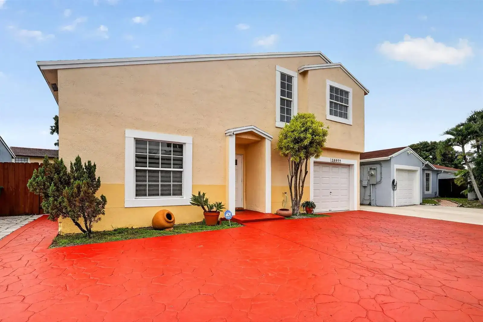 18977 NW 63rd Ct Circle, Miami Gardens FL 33015 photo 3
