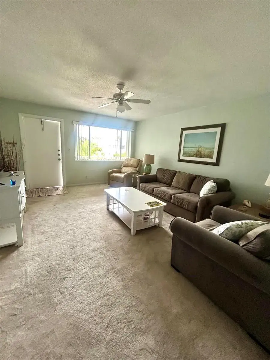 2175 NE 56th Street # 209, Fort Lauderdale FL 33308