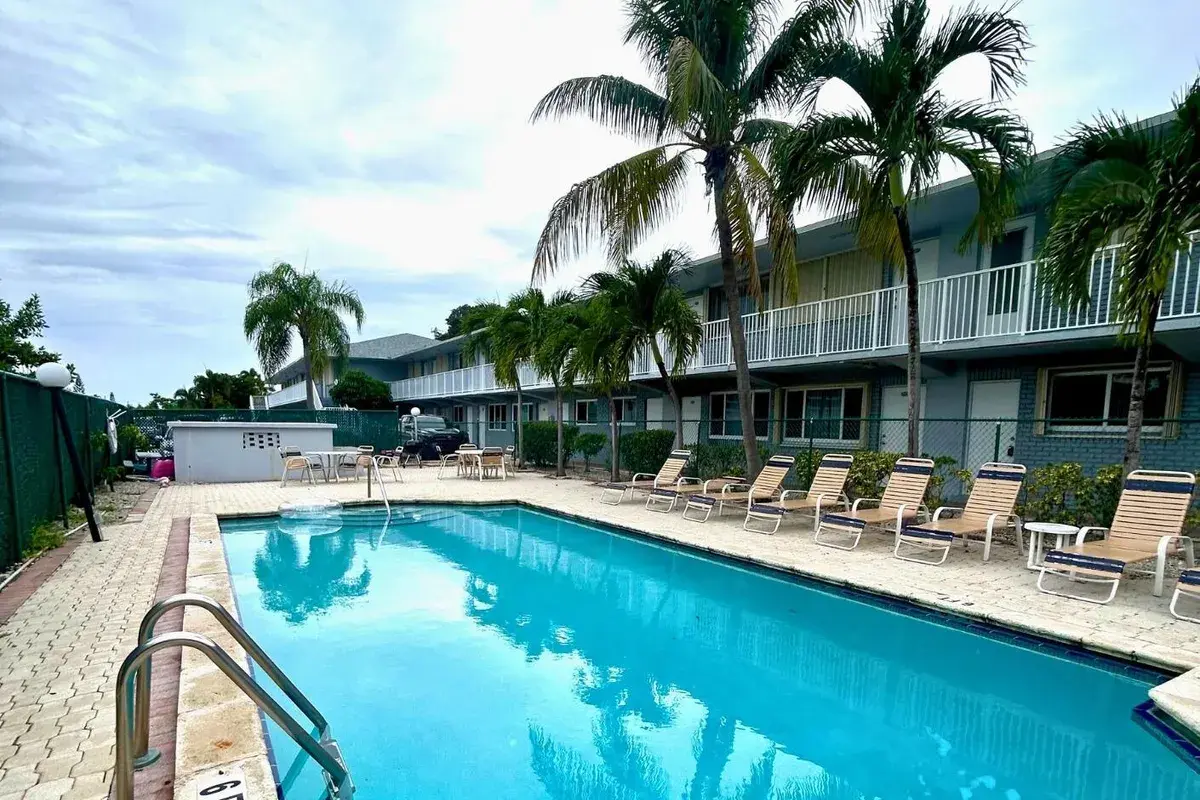 2175 NE 56th Street # 209, Fort Lauderdale FL 33308