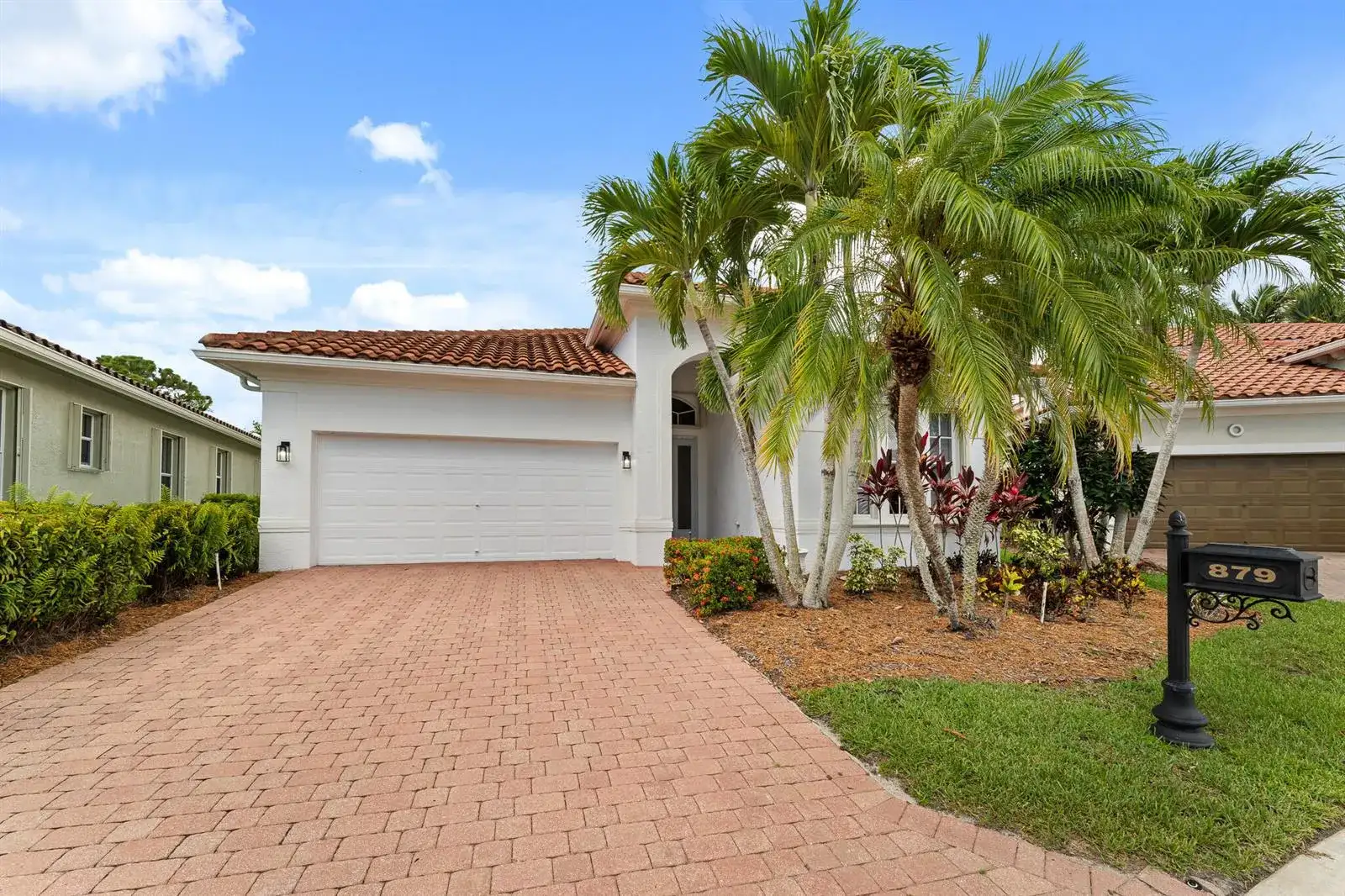 879 SW Pebble Lane, Palm City FL 34990 photo 2