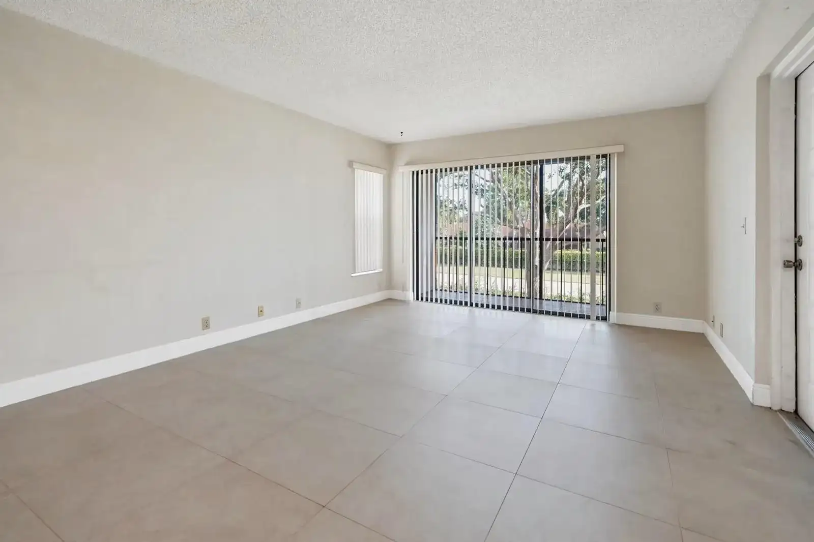 802 Sky Pine Way # E2, FL 33415 photo 3