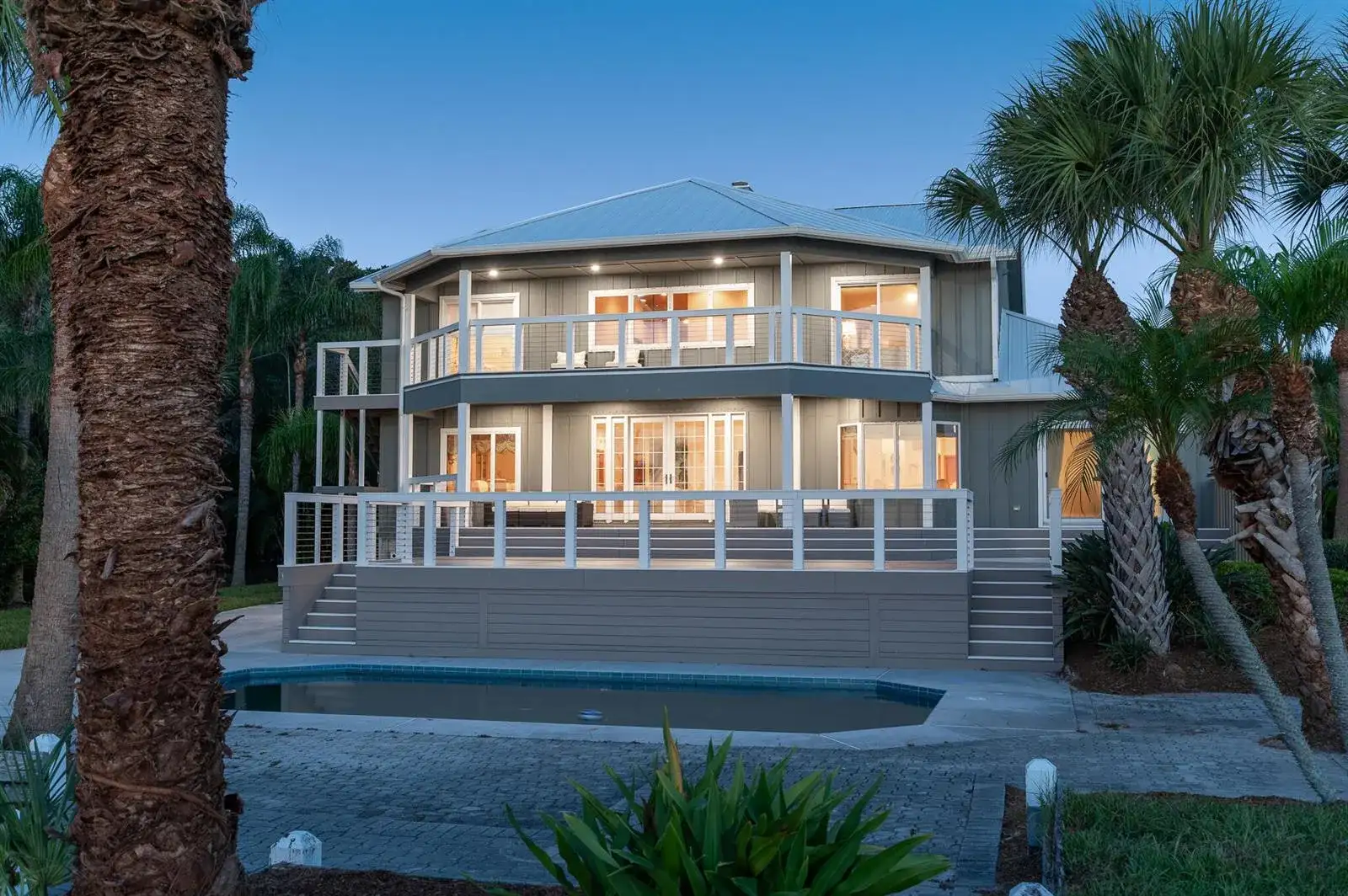 114 N SEWALLS POINT Road, Sewalls Point FL 34996 photo 5