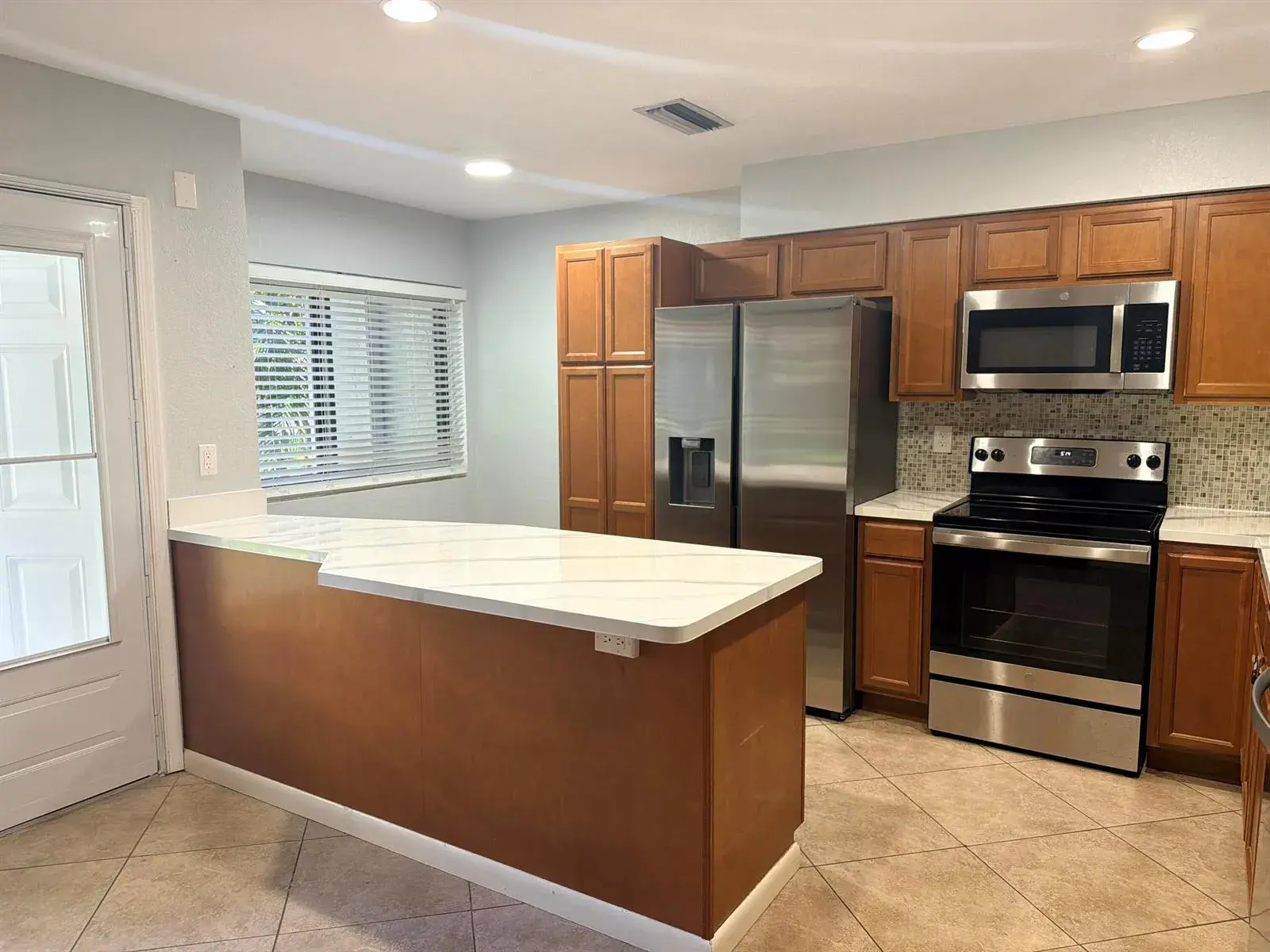 4075 N Palm Forest Dr Drive N, Delray Beach FL 33445