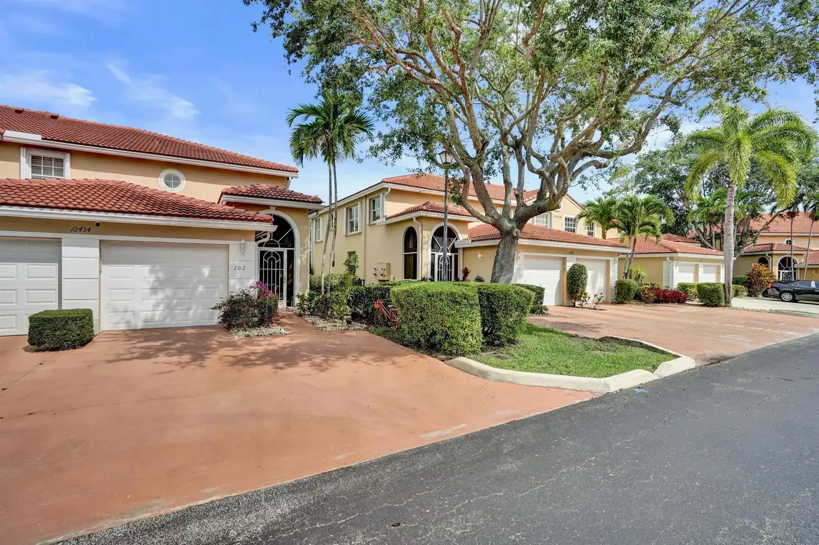 12434 Crystal Pointe Drive # 202, Boynton Beach FL 33437 photo 4