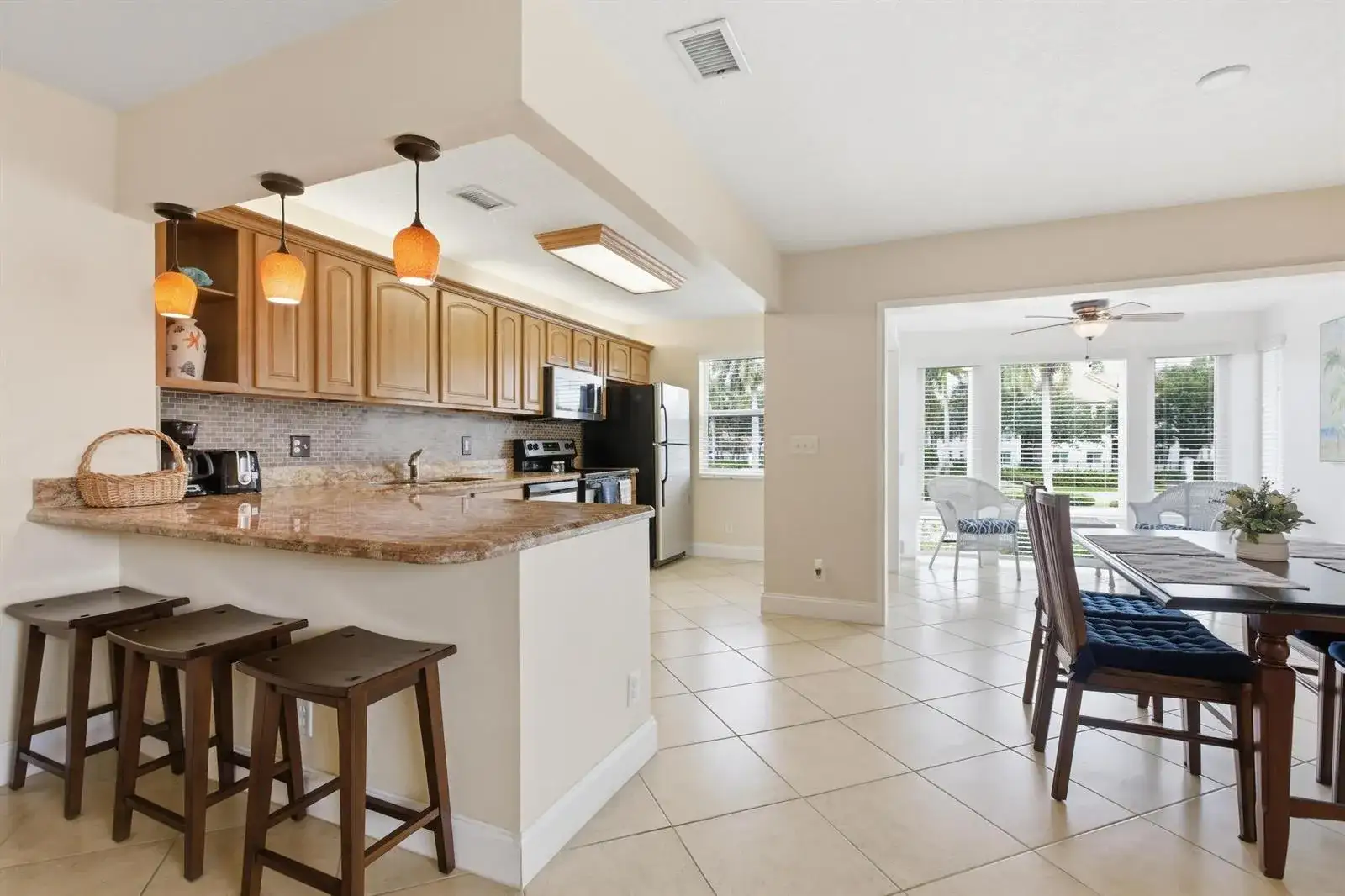 34 Colonial Club Drive # 204, Boynton Beach FL 33435 photo 4