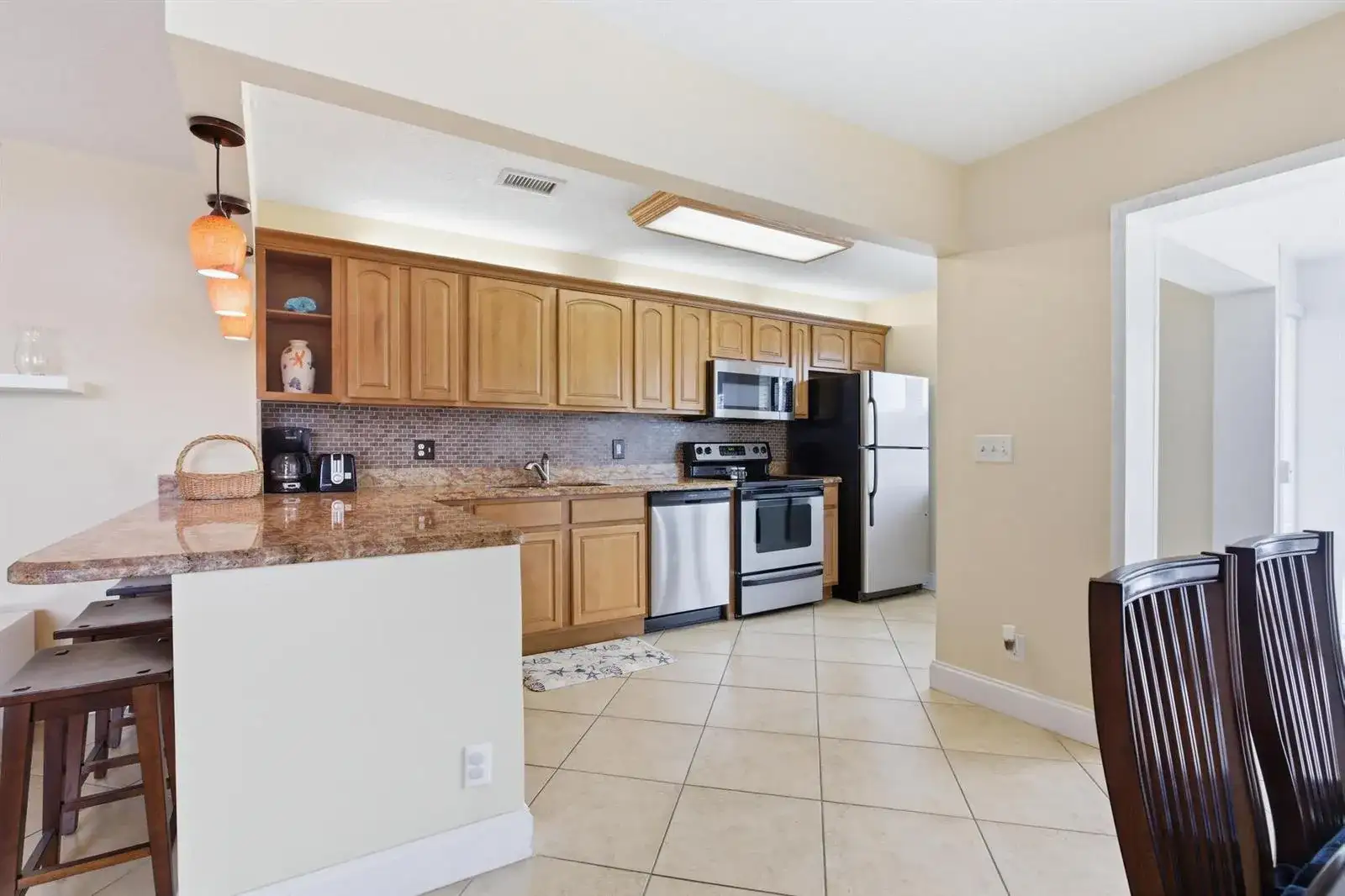 34 Colonial Club Drive # 204, Boynton Beach FL 33435 photo 5