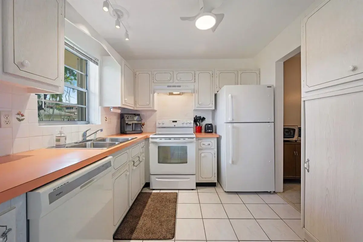 5300 Washington Street # 108d, Hollywood FL 33021