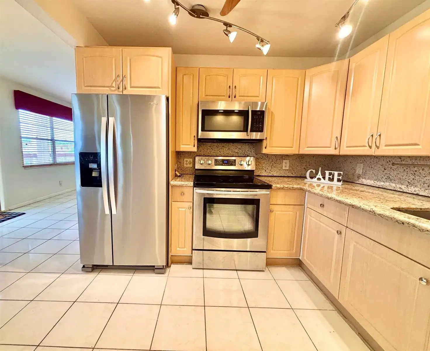 4032 Newcastle B, Boca Raton FL 33434 photo 3
