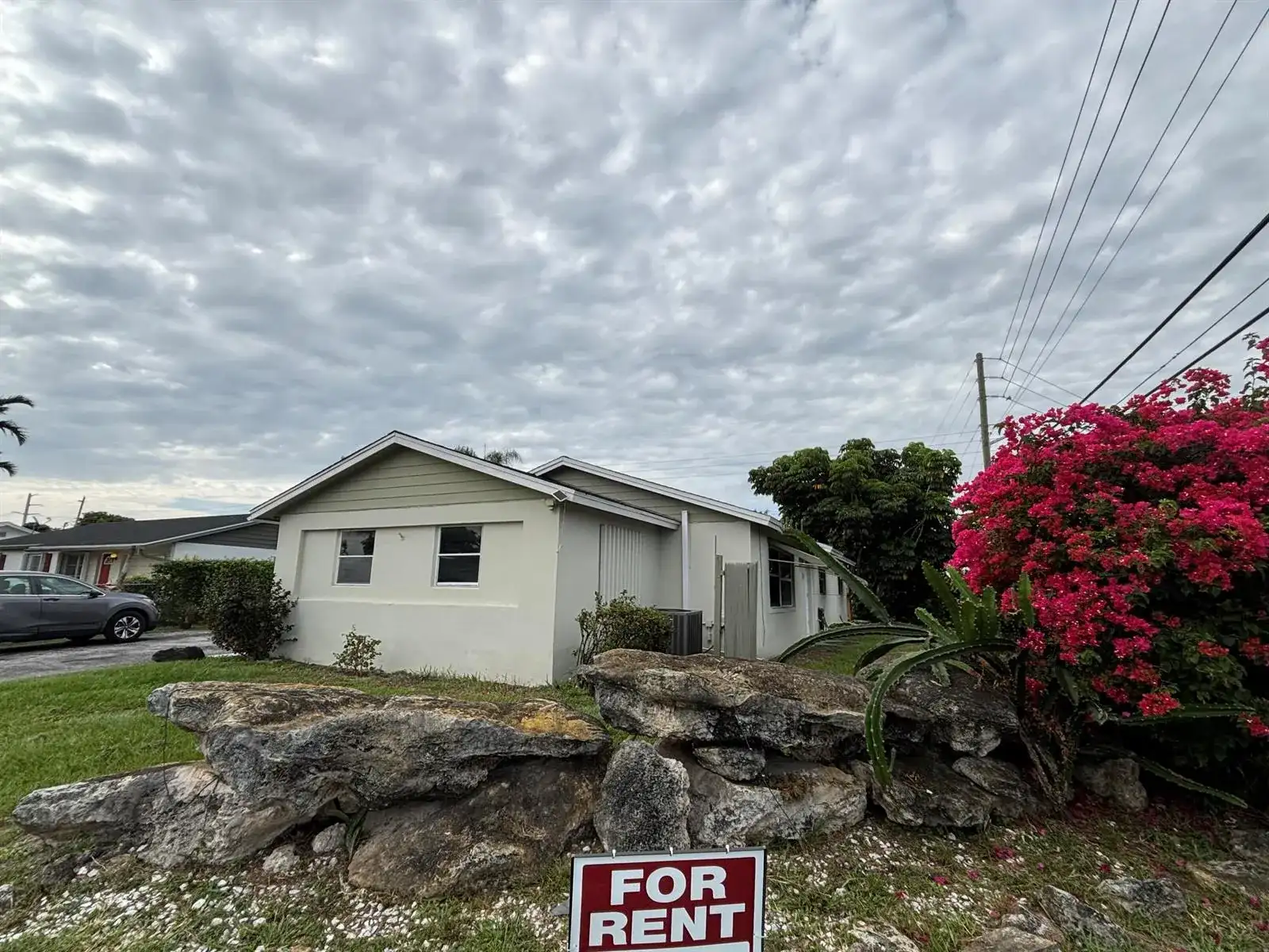 462 S Haverhill Road, West Palm Beach FL 33415 photo 2
