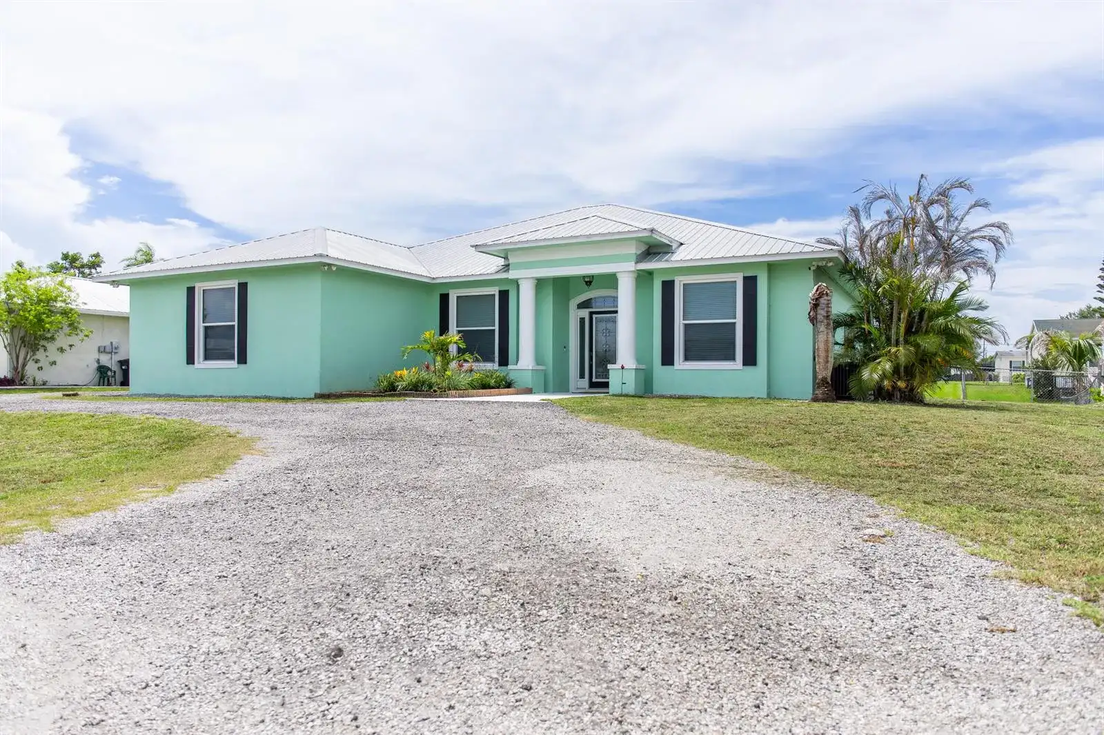 2406 SE 31st Street SE, Okeechobee FL 34974 photo 2
