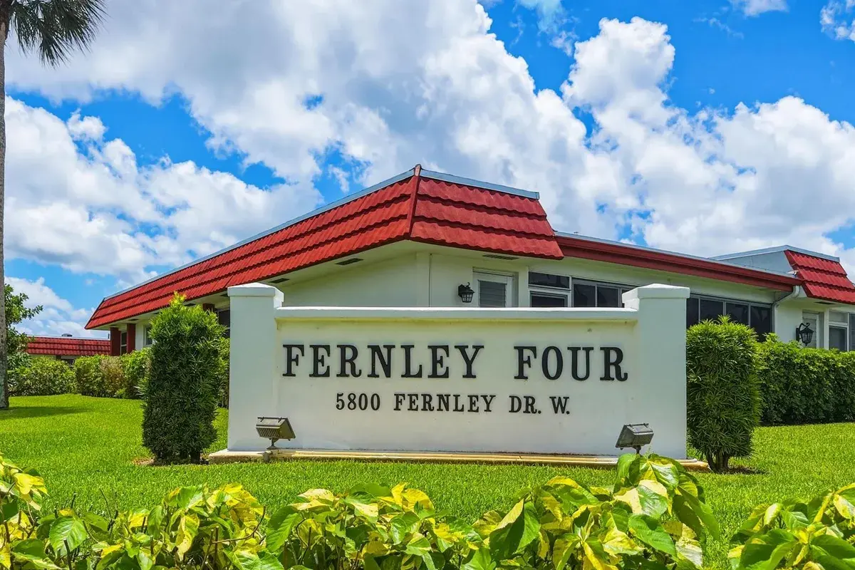 5800 W Fernley Dr W # 9, FL 33415