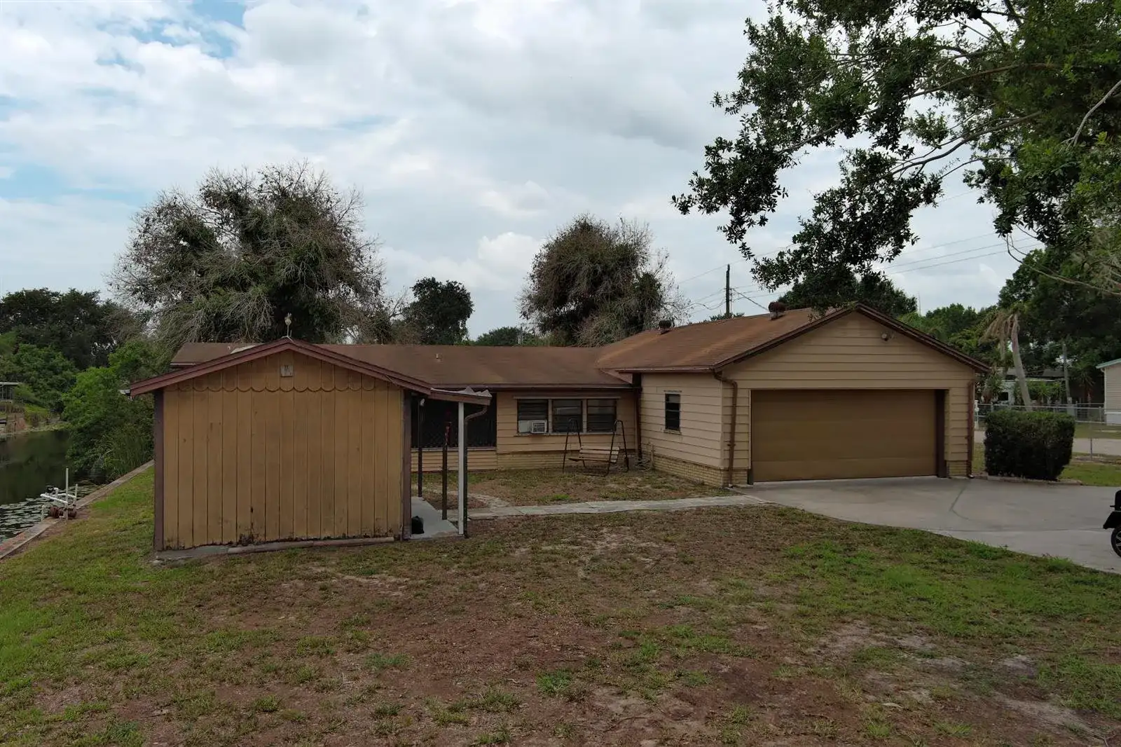 1013 9th Street, Okeechobee FL 34974 photo 4