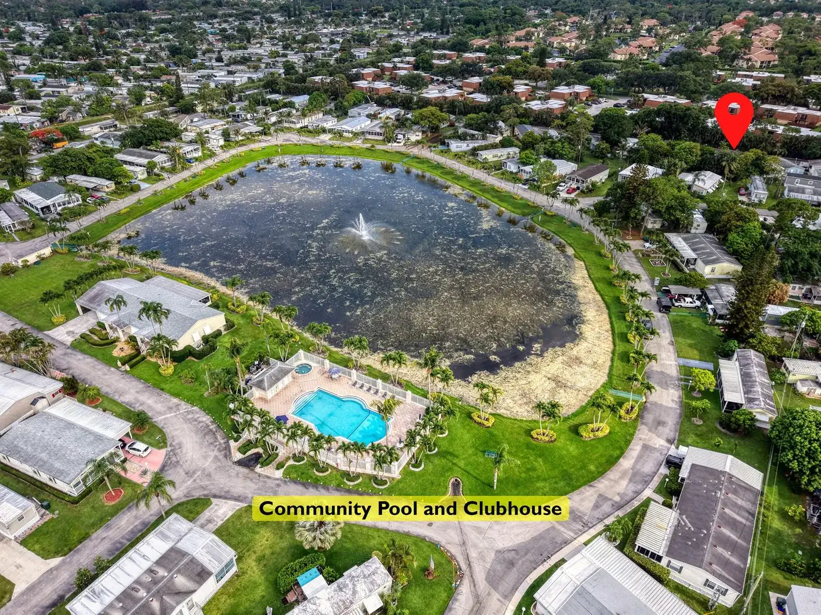 32 Lisa Lane, FL 33463 photo 2