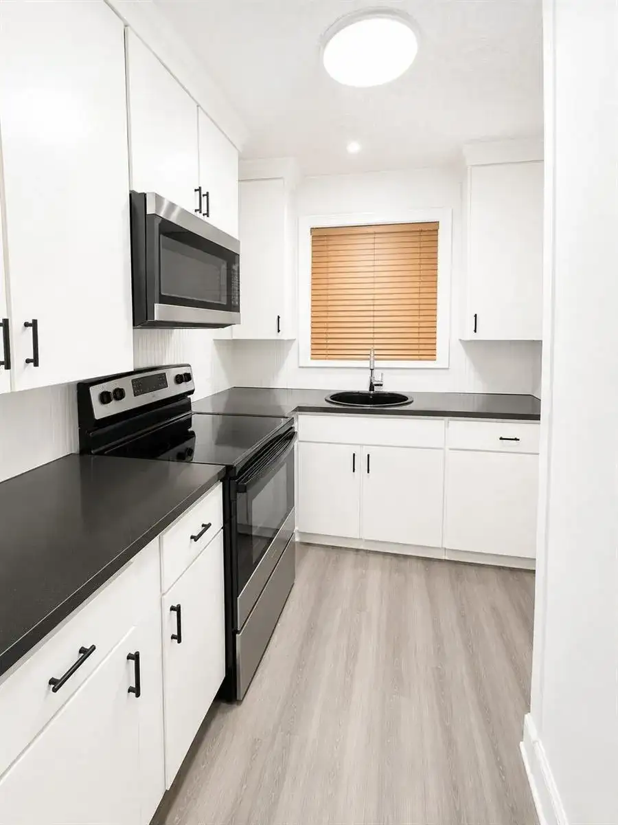 510 Lake Shore Drive # 3, West Palm Beach FL 33403 photo 4