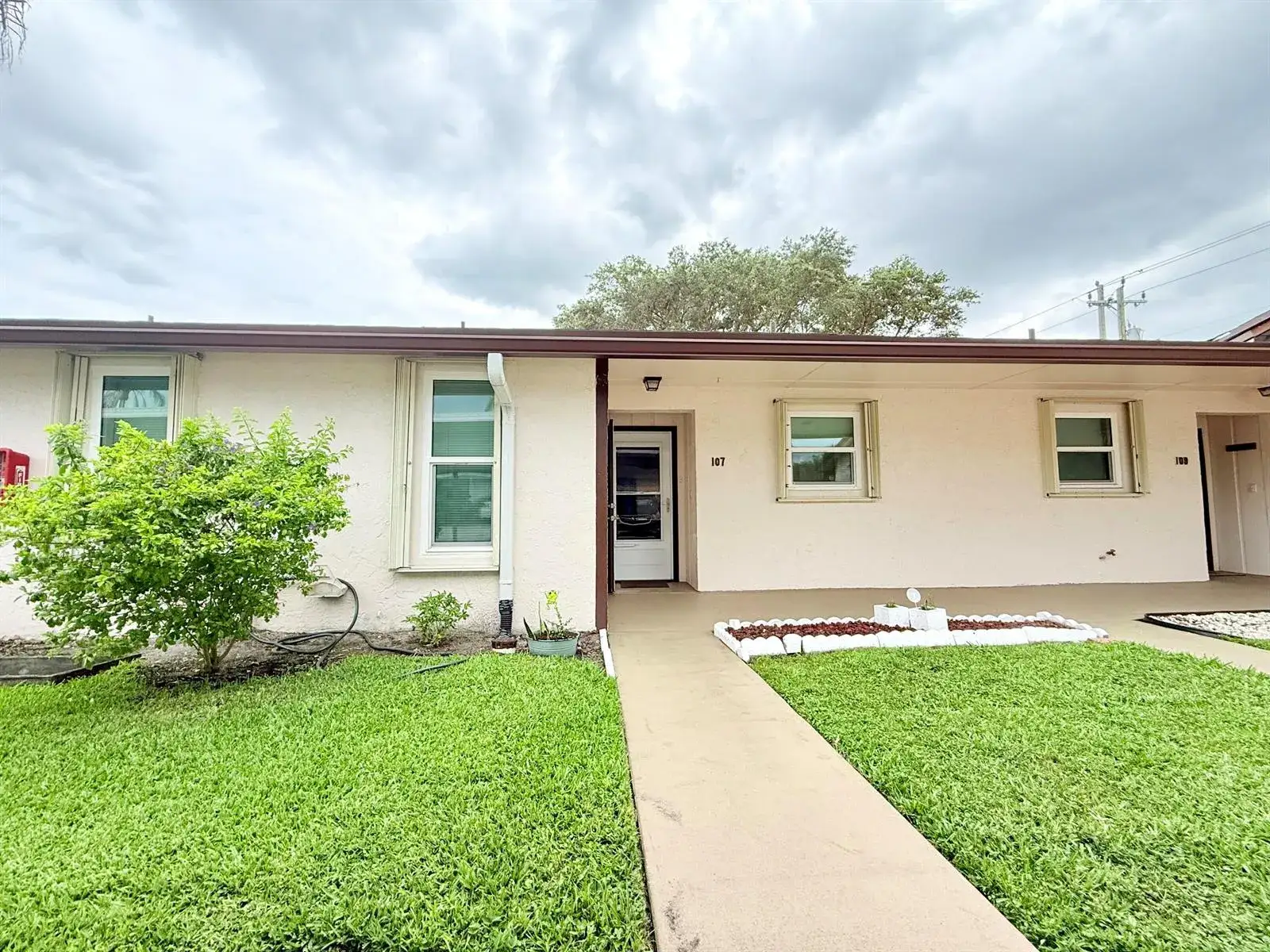 6531 SE Federal Hwy # 107, Stuart FL 34997
