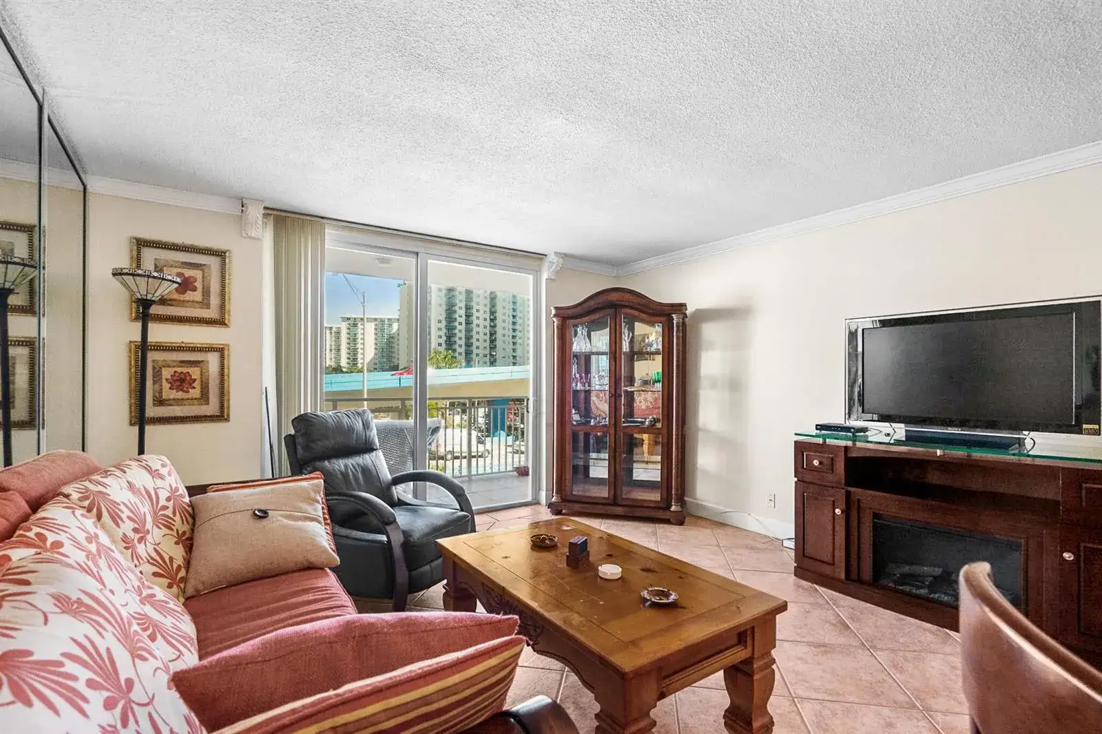 1801 S Ocean Drive Unit 332, Hallandale Beach FL 33009 photo 4