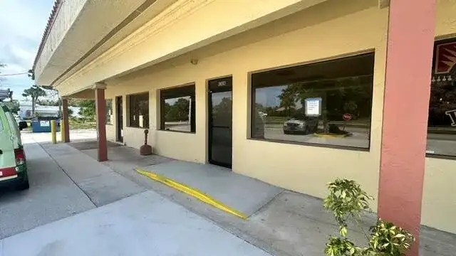 1302 SW Bayshore Boulevard, Port St. Lucie FL 34983 photo 3