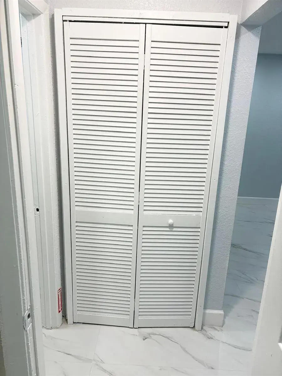 1201 NW 30th Avenue # 4, Fort Lauderdale FL 33311