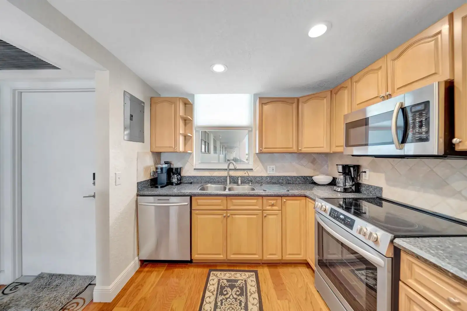 3100 NE 49 Street # 403, Fort Lauderdale FL 33308 photo 3