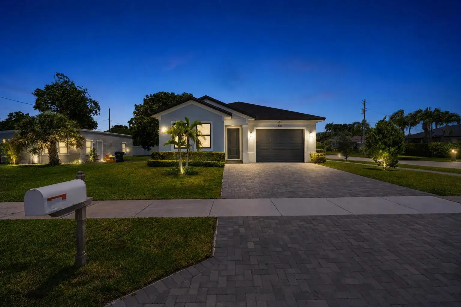 601 SW 3rd Street, Delray Beach FL 33444