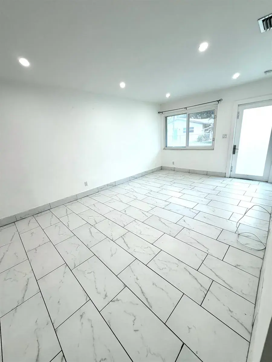 4665 SW 33rd Avenue, Fort Lauderdale FL 33312