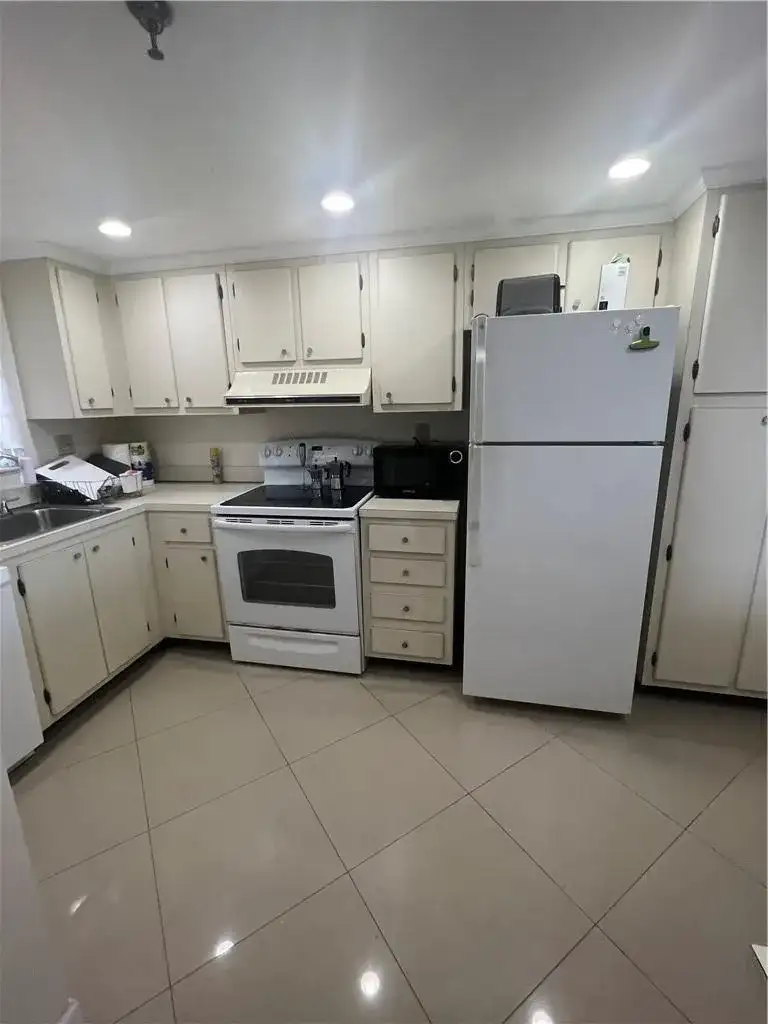 3001 W Rolling Hills Circle # 710, Davie FL 33328 photo 3