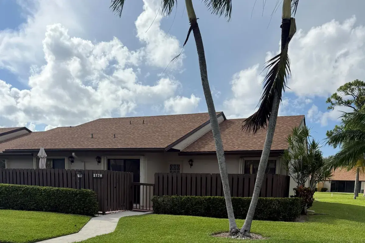817 Sky Pine Way # H, FL 33415