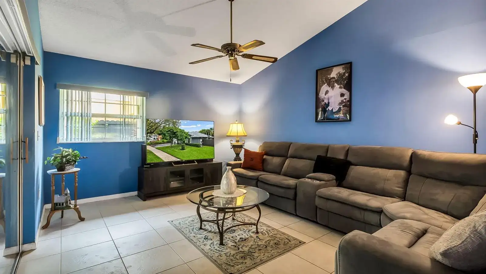9720 SW 12th Street, Pembroke Pines FL 33025 photo 4