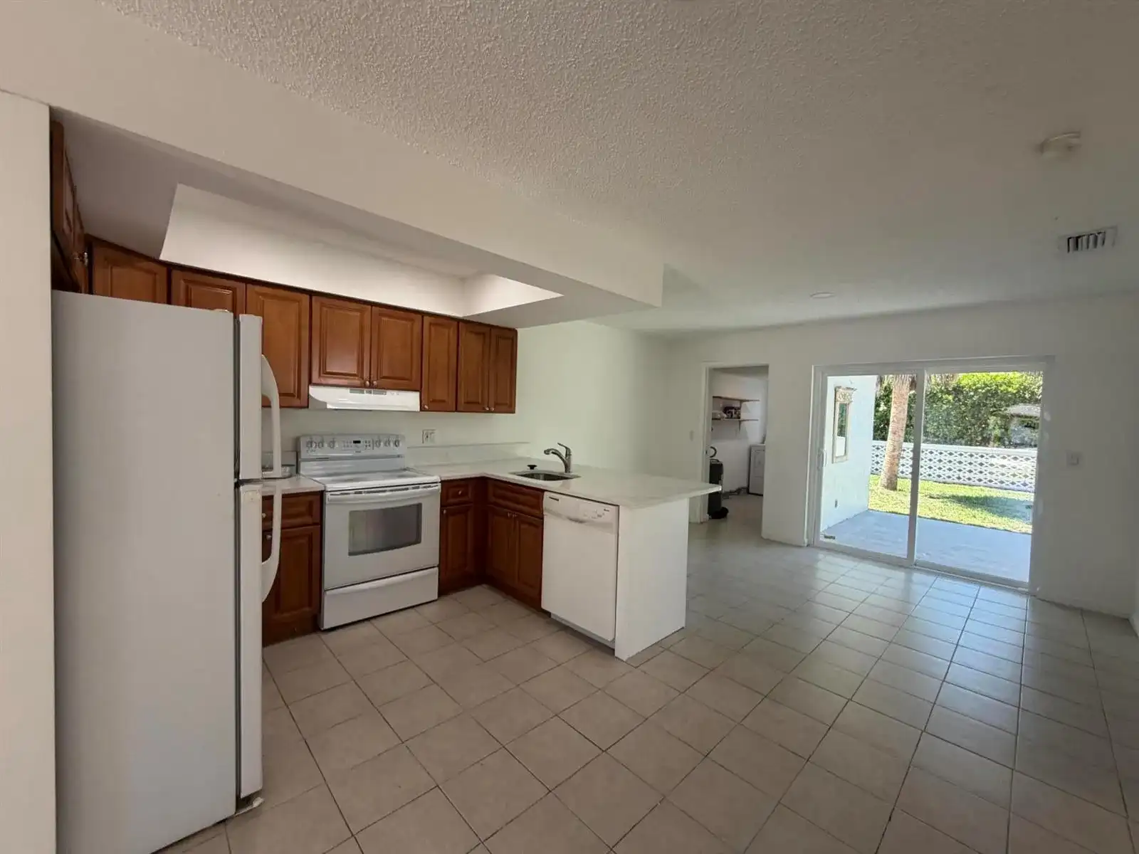 443 SE 13th Court, Deerfield Beach FL 33441