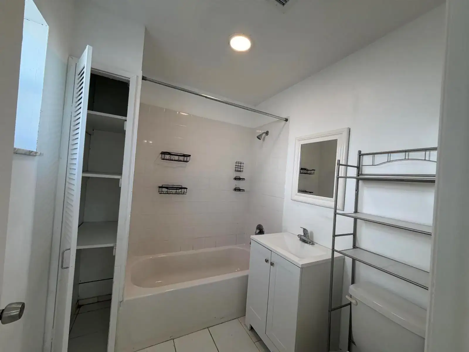 443 SE 13th Court, Deerfield Beach FL 33441 photo 3