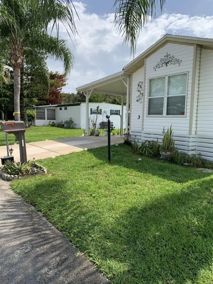 3 Mediterranean Boulevard E, Port St. Lucie FL 34952 photo 3