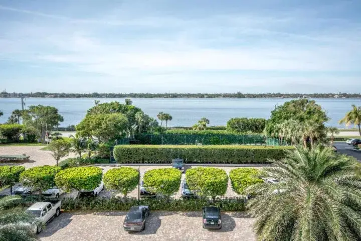 3250 S Ocean Boulevard # 507n, Palm Beach FL 33480