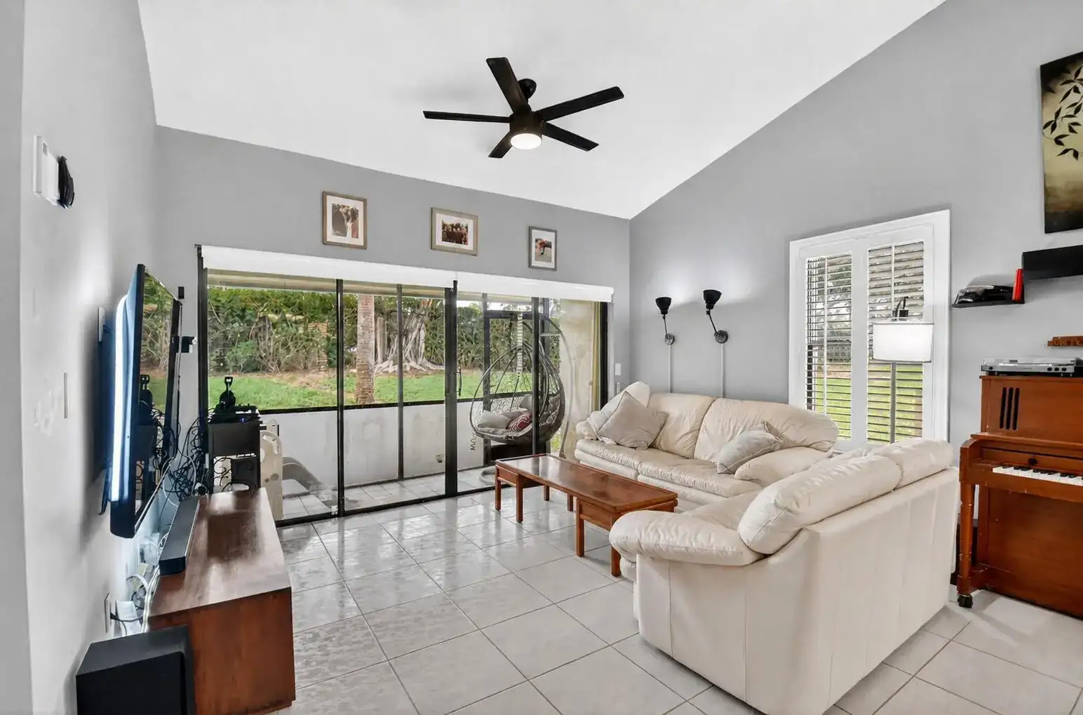 14 Via De Casas Sur # 104, Boynton Beach FL 33426 photo 2