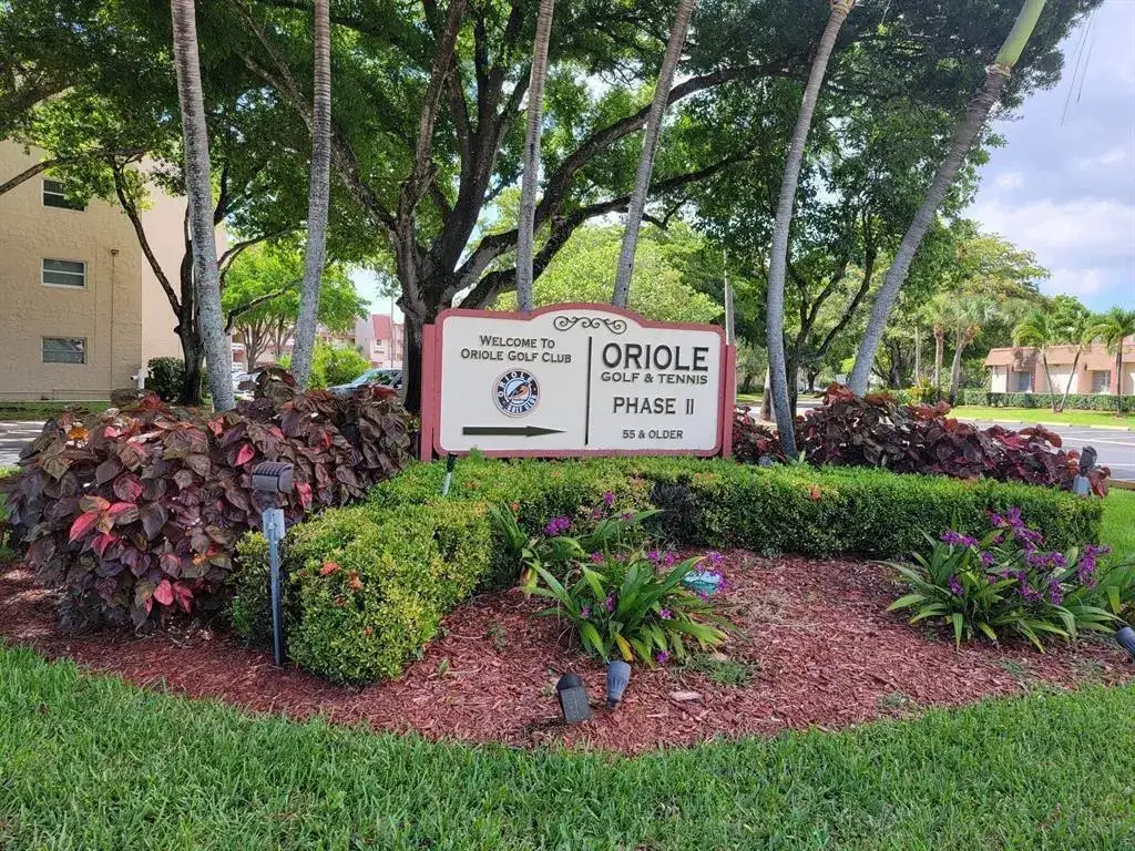 1015 Country Club Drive # 307, Margate FL 33063 photo 4