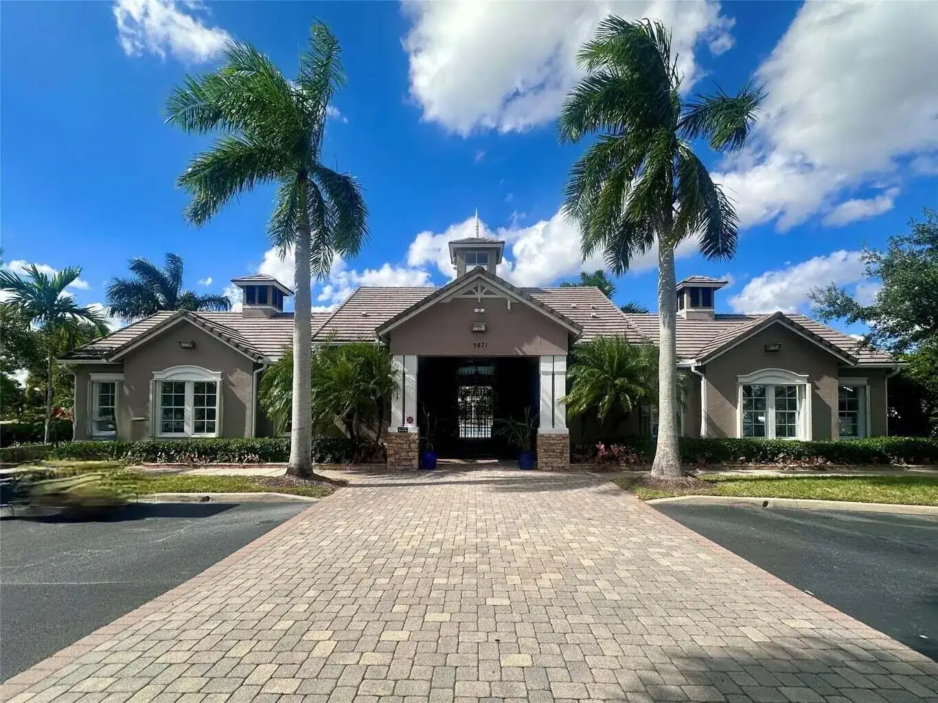 10931 SW Dunhill Court SW, Port St. Lucie FL 34987 photo 2