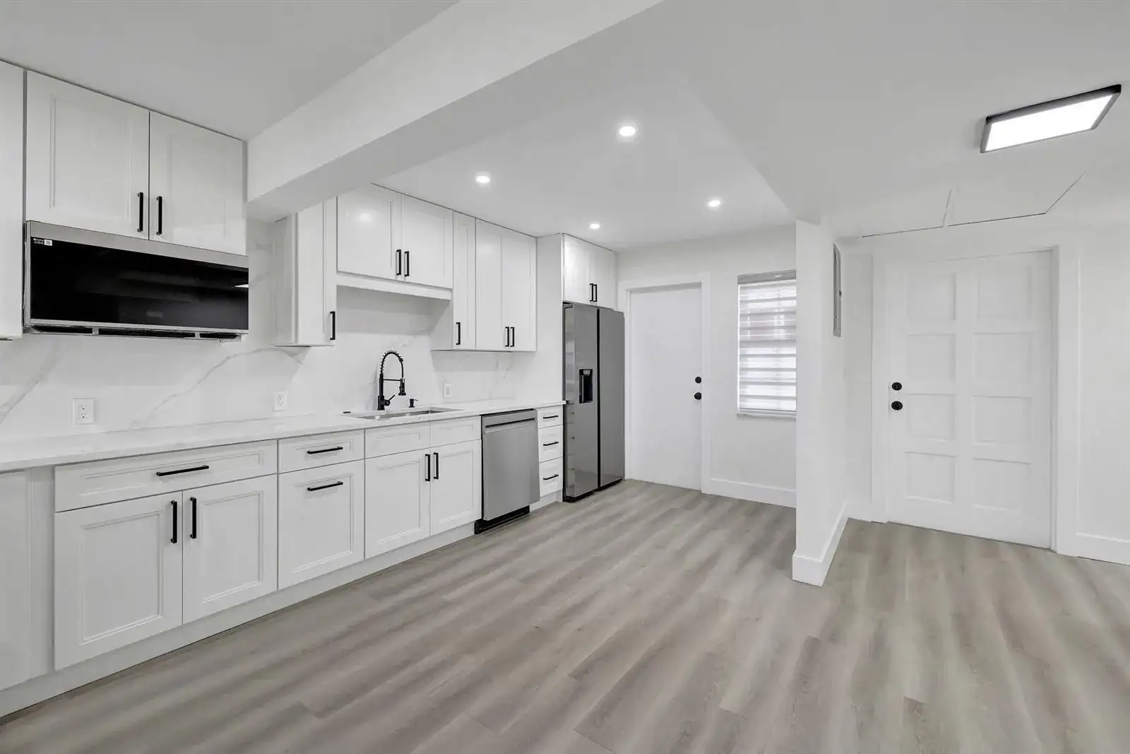 3050 N Palm Aire Drive # 704, Pompano Beach FL 33069 photo 3