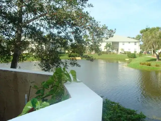1565 SE Royal Green Circle # 108, Port St. Lucie FL 34952 photo 2