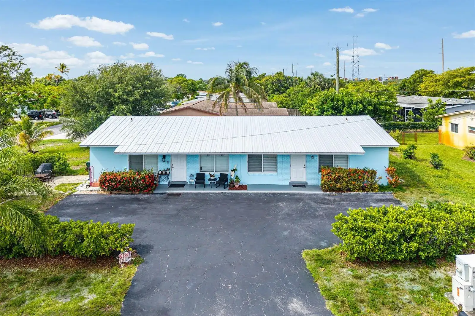 196 NE 28th Street, Boca Raton FL 33431 photo 2