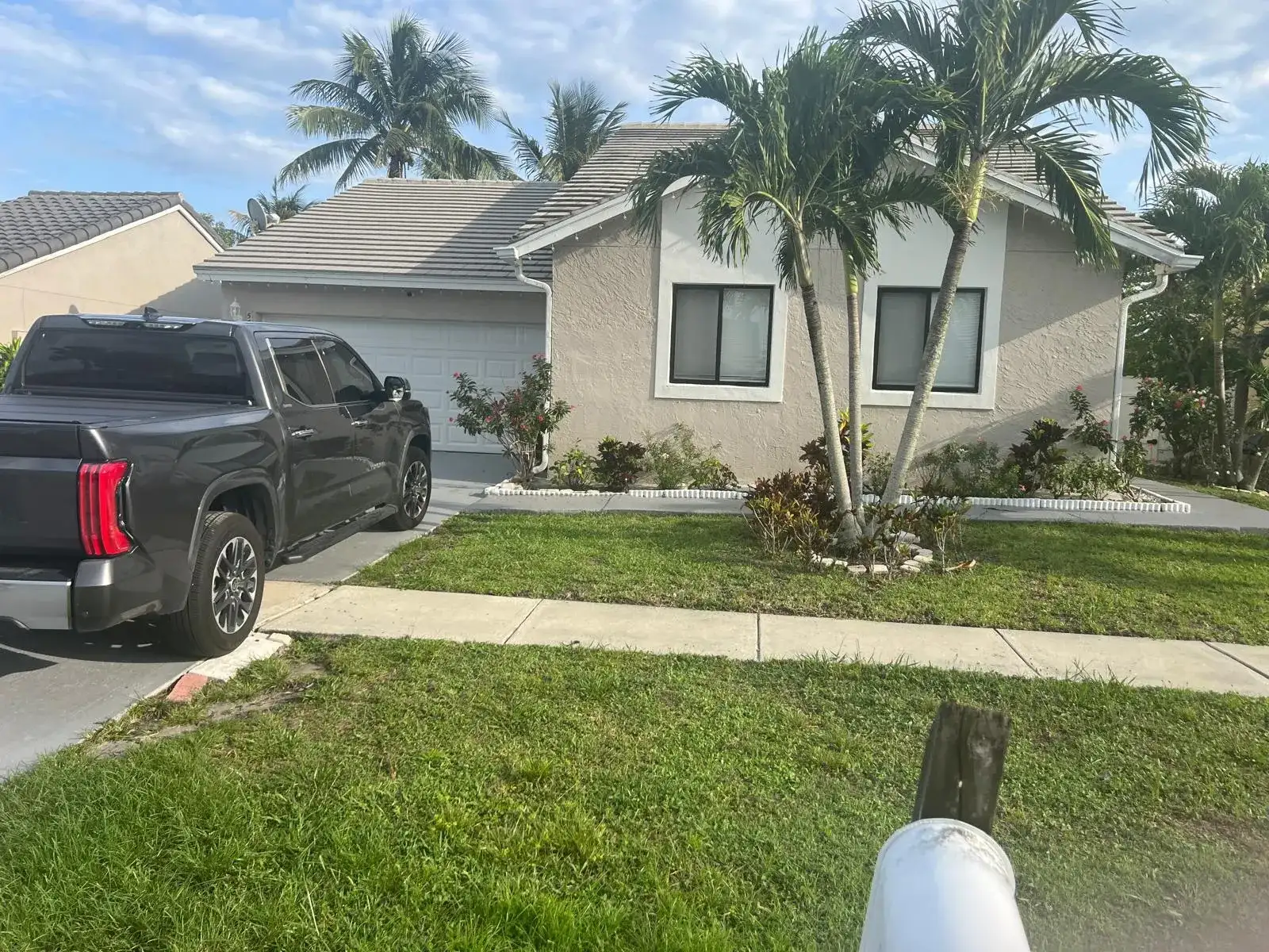 5765 Strawberry Lakes Circle, Lake Worth FL 33463 photo 2