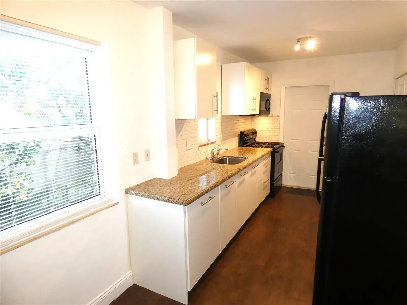 1528 NW 1st Avenue, Fort Lauderdale FL 33311 photo 5