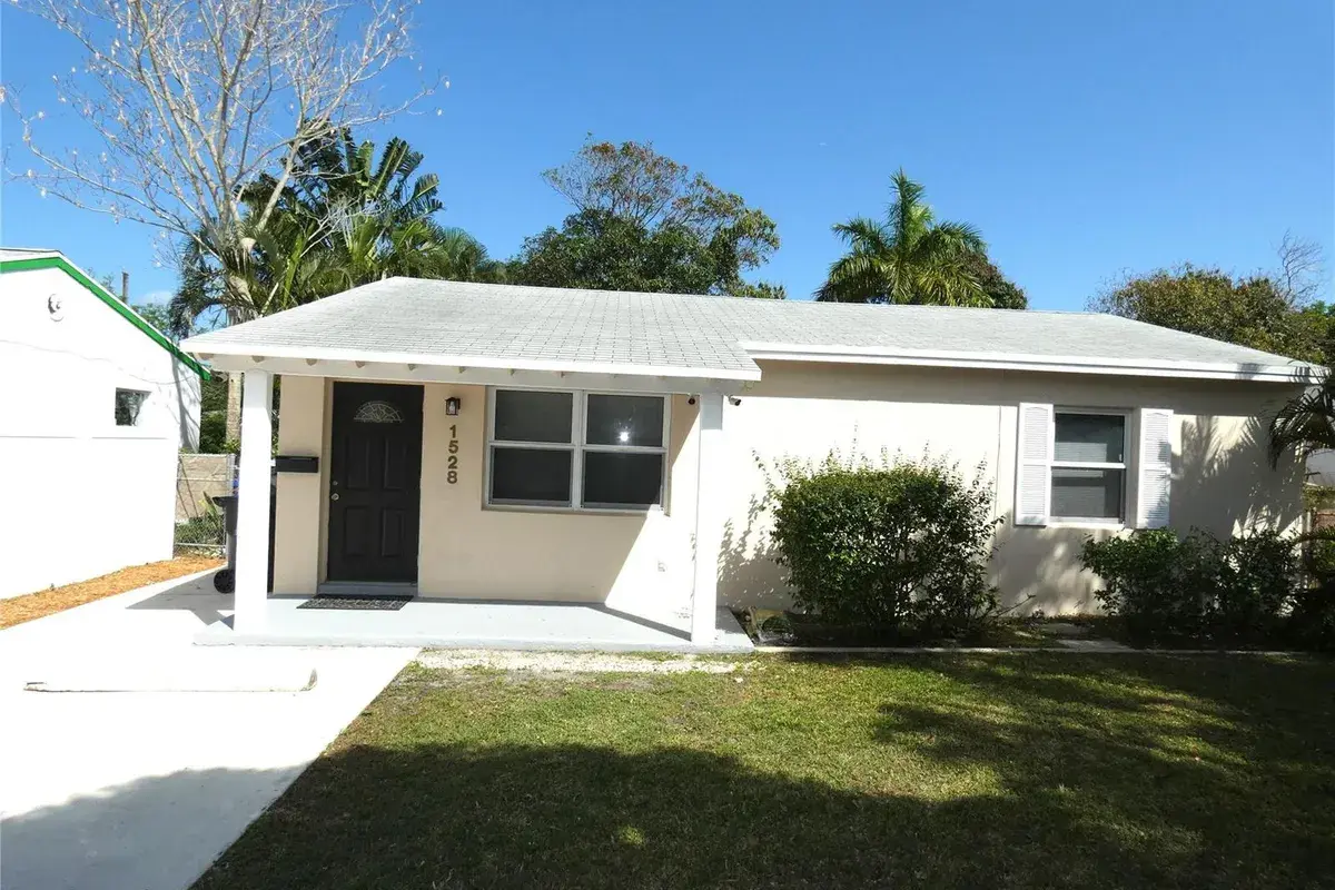 1528 NW 1st Avenue, Fort Lauderdale FL 33311