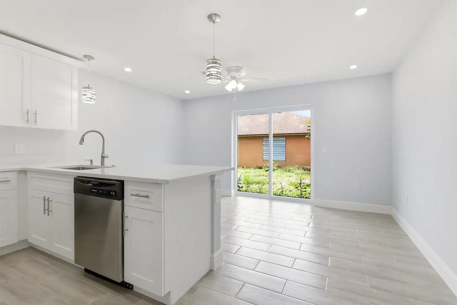 2955 Dunbar Street Unit B, Fort Myers FL 33916 photo 5