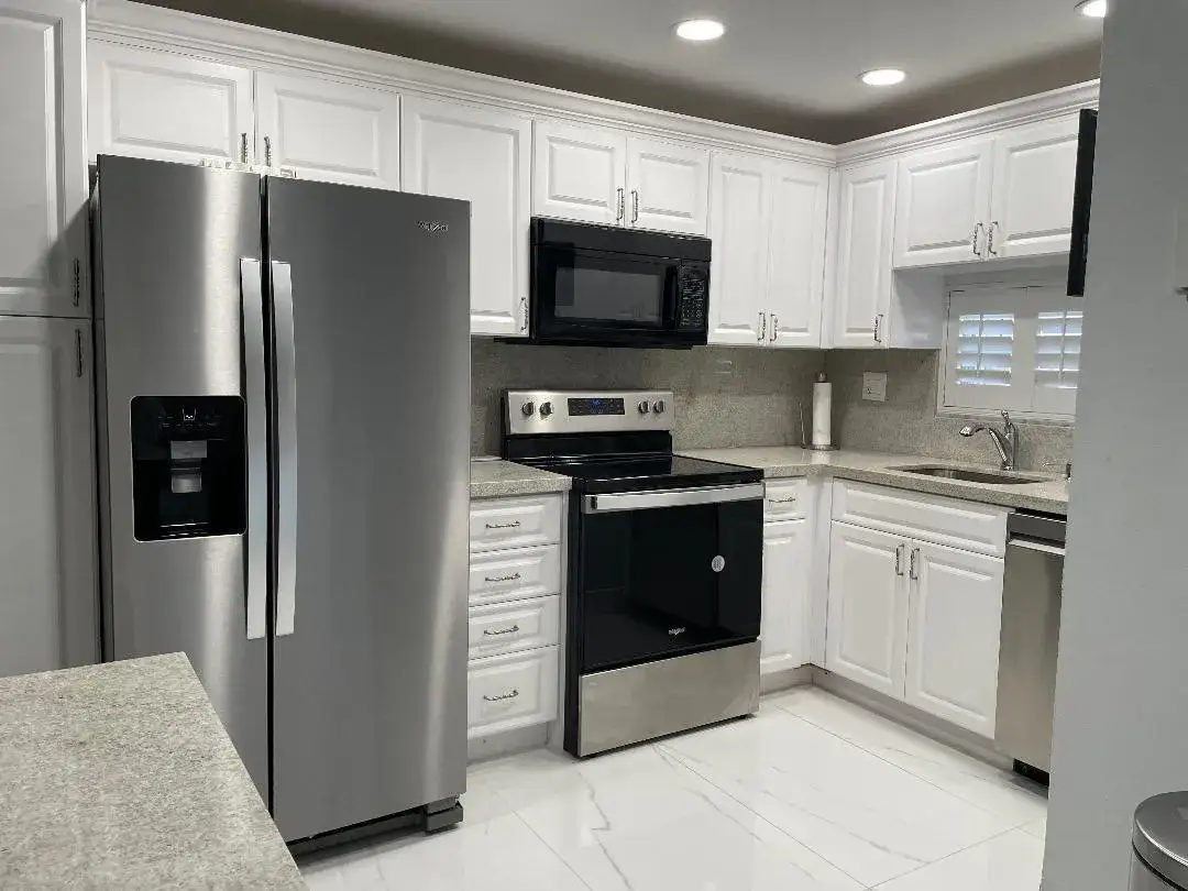 9420 S Hollybrook Lake Drive # 102, Pembroke Pines FL 33025