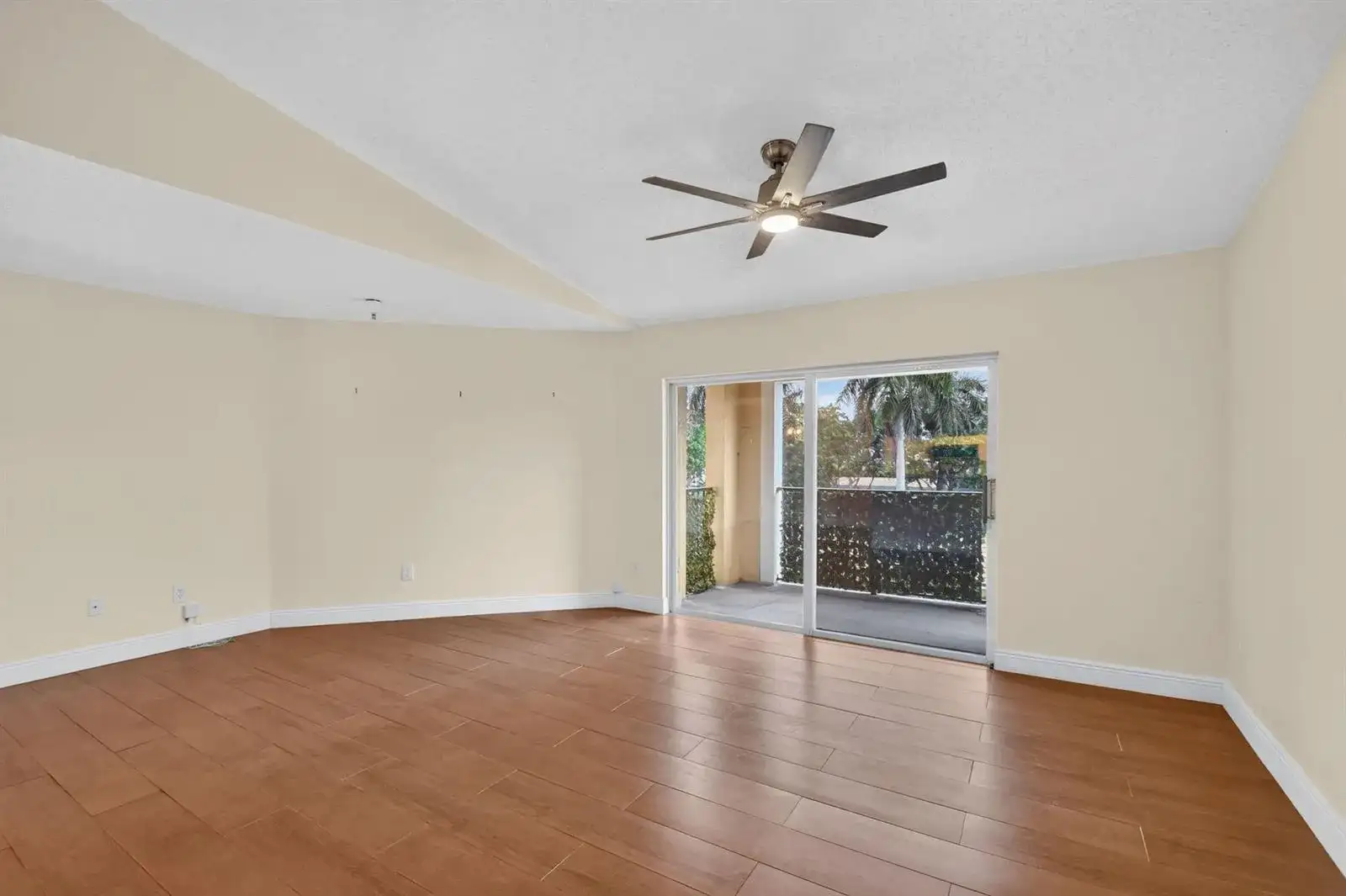 123 Yacht Club Way # 307, Hypoluxo FL 33462 photo 3