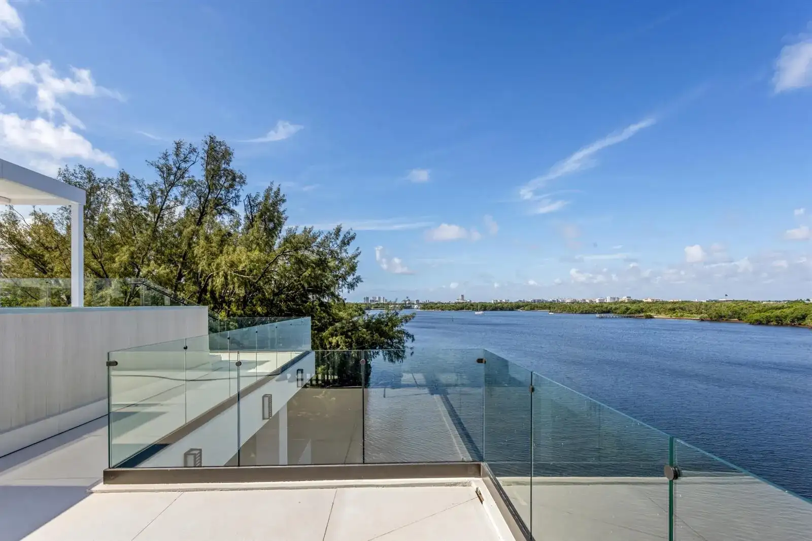 900 Lago Mar Lane, Boca Raton FL 33431 photo 2