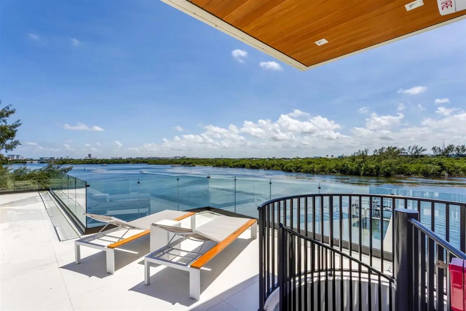 900 Lago Mar Lane, Boca Raton FL 33431 photo 3